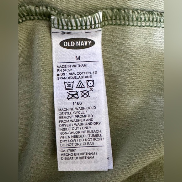 Old Navy Pants / Leggings Camouflage Size Medium - Picture 3 of 3